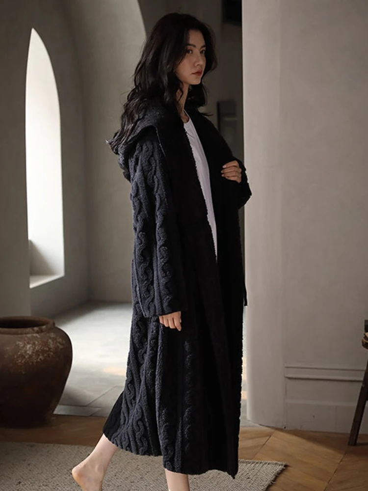 Hooded Robes Women Designed Female Winter Fluffy Soft Loose Elegant Sleepwear Chic New Leisure Pockets Solid Lace-up Plus-velvet
Hooded Robes Women Designed Female Winter Fluffy Soft Loose Elegant Sleepwear Chic New Leisure Pockets Solid Lace-up Plus-velvet