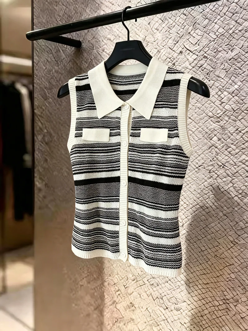 Premium Knitted Open Cardigan Women's Summer Sleeveless Collar Striped Self-Preserving Style Age-Defying Korean Version
Premium Knitted Open Cardigan Women's Summer Sleeveless Collar Striped Self-Preserving Style Age-Defying Korean Version