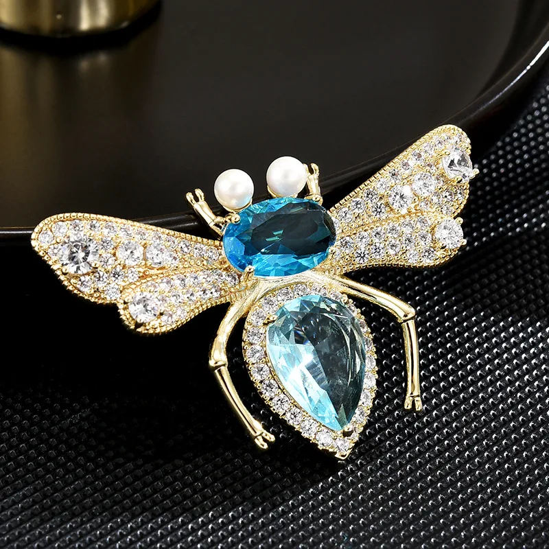 Luxury Rhinestone Bee Brooch For Women Unisex Vintage Colorful Zircon Alloy Animals Brooches Clothing Accessories Jewelry Gifts
Luxury Rhinestone Bee Brooch For Women Unisex Vintage Colorful Zircon Alloy Animals Brooches Clothing Accessories Jewelry Gifts