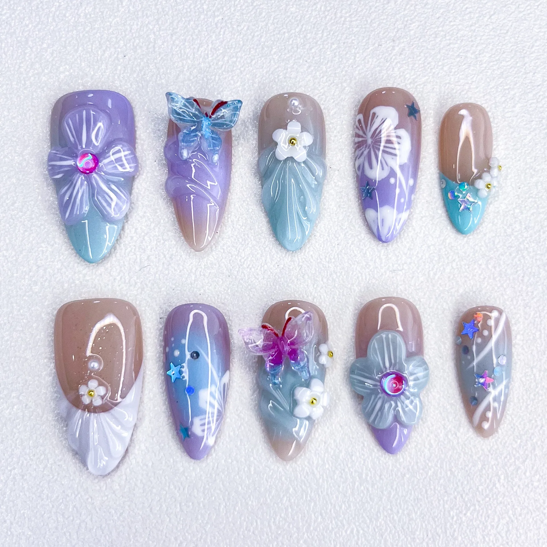 New 2025 Purple Butterfly Relief Exquisite Style Medium and Long Inlaid Fake Nail Manicure High Quality Handmade
New 2025 Purple Butterfly Relief Exquisite Style Medium and Long Inlaid Fake Nail Manicure High Quality Handmade