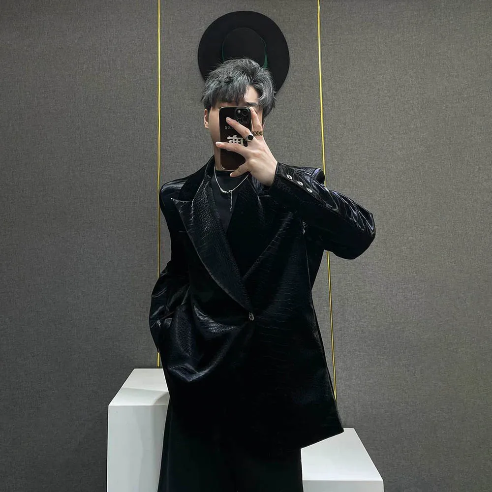 Mens Autumn Jacket Scale Leather Shoulder Pad Coat Nightclub Stage Performance Fashion Niche Long-Sleeve Top Men'S Clothing 2025 
Mens Autumn Jacket Scale Leather Shoulder Pad Coat Nightclub Stage Performance Fashion Niche Long-Sleeve Top Men'S Clothing 2025