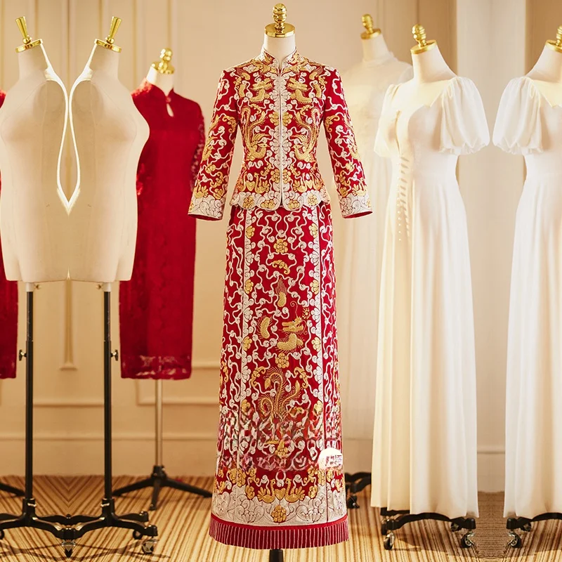 Костюм для невесты Bosiy Heavy Industry: Новое китайское свадебное платье «Дракон и Феникс» для церемонии бракосочетания
Костюм для невесты Bosiy Heavy Industry: Новое китайское свадебное платье «Дракон и Феникс» для церемонии бракосочетания