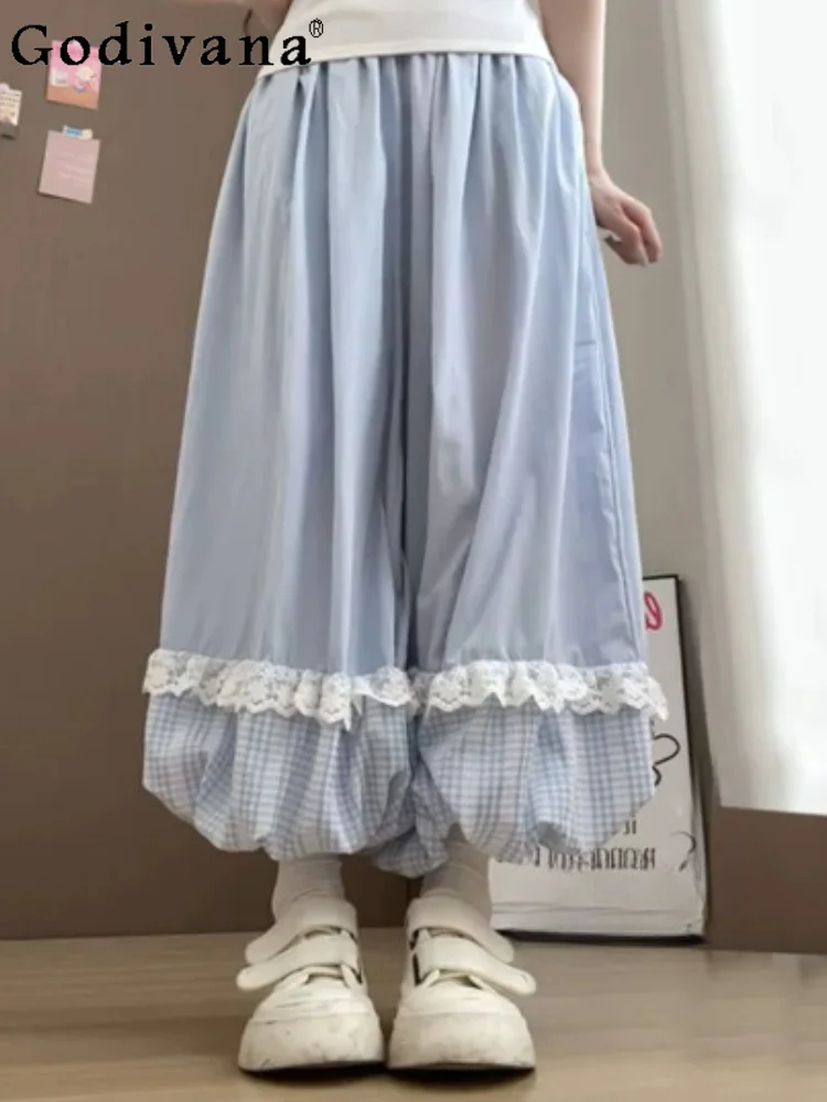 Japanese Sweet Blue Plaid Women Summer Light Trousers Large Size New Cute Lolita Lace Loose Versatile Age-reducing Bloomers
Japanese Sweet Blue Plaid Women Summer Light Trousers Large Size New Cute Lolita Lace Loose Versatile Age-reducing Bloomers