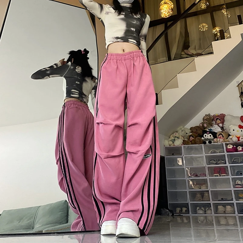 Chic Women Pink Cargo Pants Streetwear High Waist Wide Leg Pants Y2K Style Vintage Female 2024 Autumn Black Straight Trousers
Chic Women Pink Cargo Pants Streetwear High Waist Wide Leg Pants Y2K Style Vintage Female 2024 Autumn Black Straight Trousers
