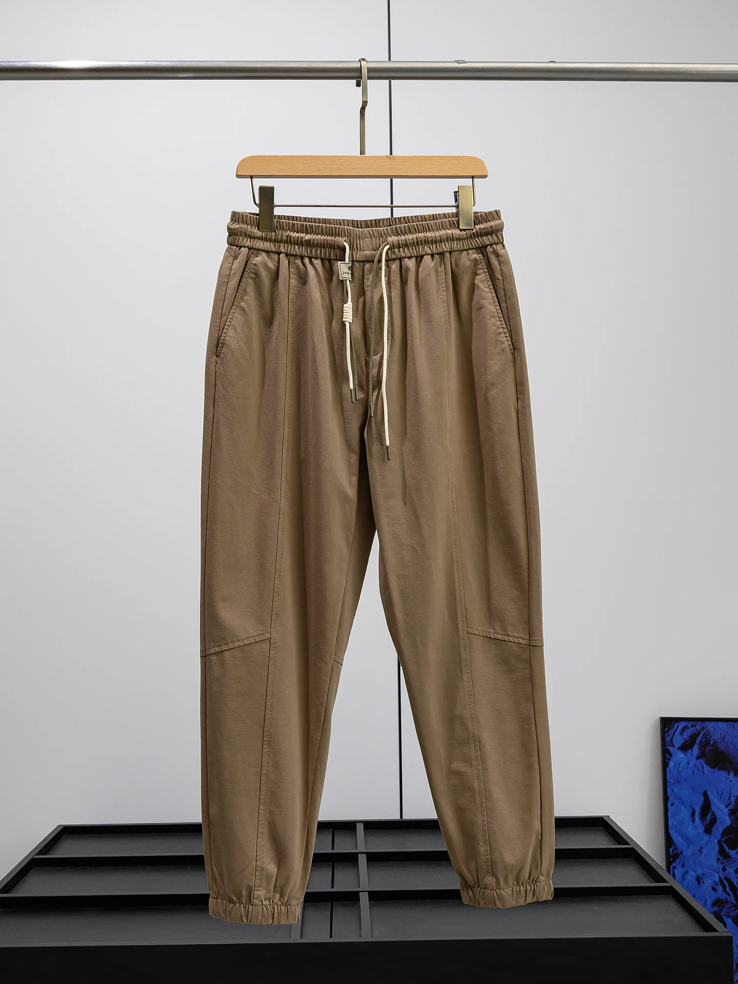 Comfortable Stylish Men's Lightweight Breathable Elastic Waist Cuffed Nine-Piece Pants Spring Summer Straight Leg Casual Pants
Comfortable Stylish Men's Lightweight Breathable Elastic Waist Cuffed Nine-Piece Pants Spring Summer Straight Leg Casual Pants
