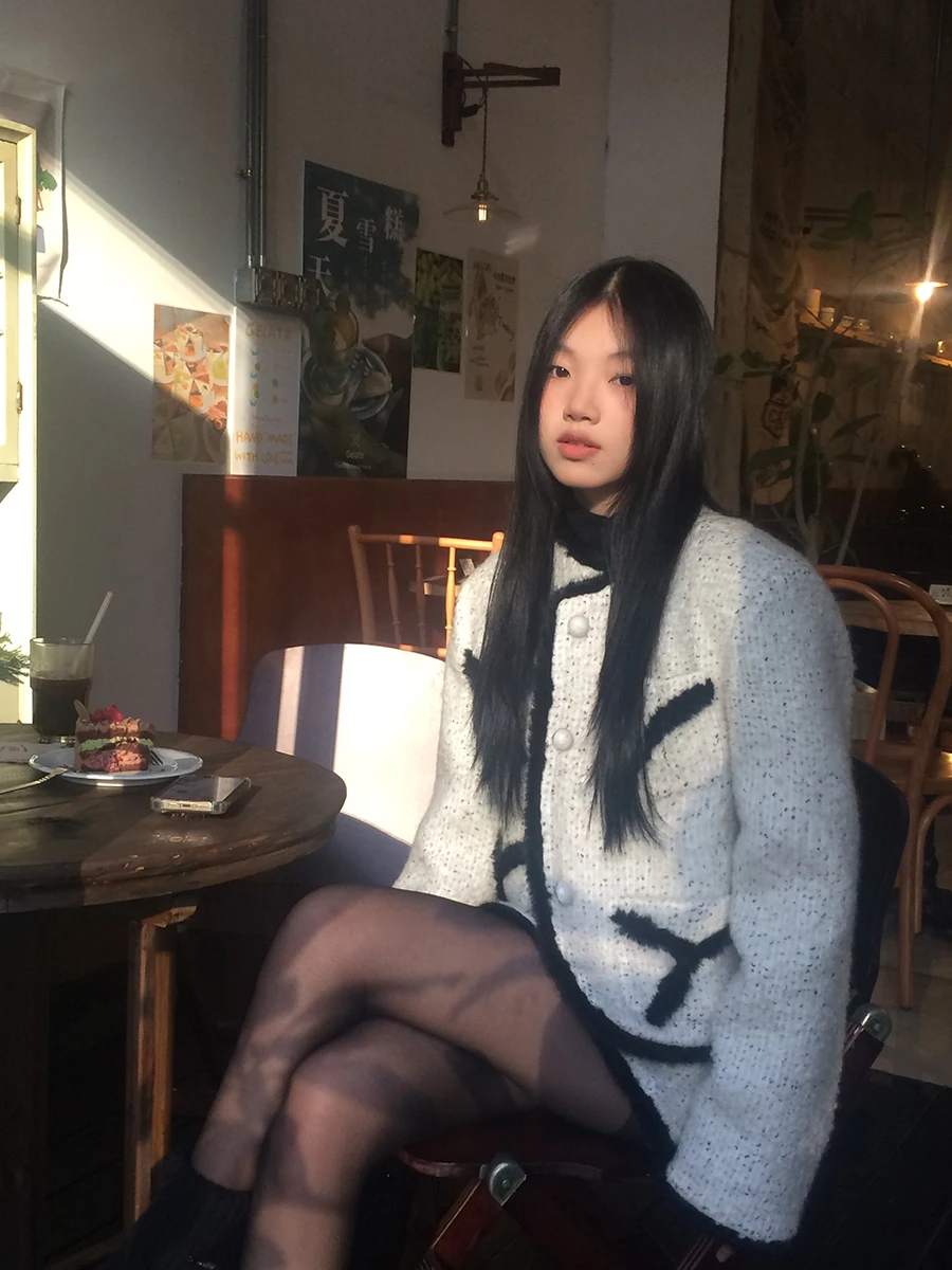 Red Celebri Woolen Cotton Lined Autumn Winter Outerwear Women's Faionable Two Piece Set High Quali Warm Straight Cut
Red Celebri Woolen Cotton Lined Autumn Winter Outerwear Women's Faionable Two Piece Set High Quali Warm Straight Cut