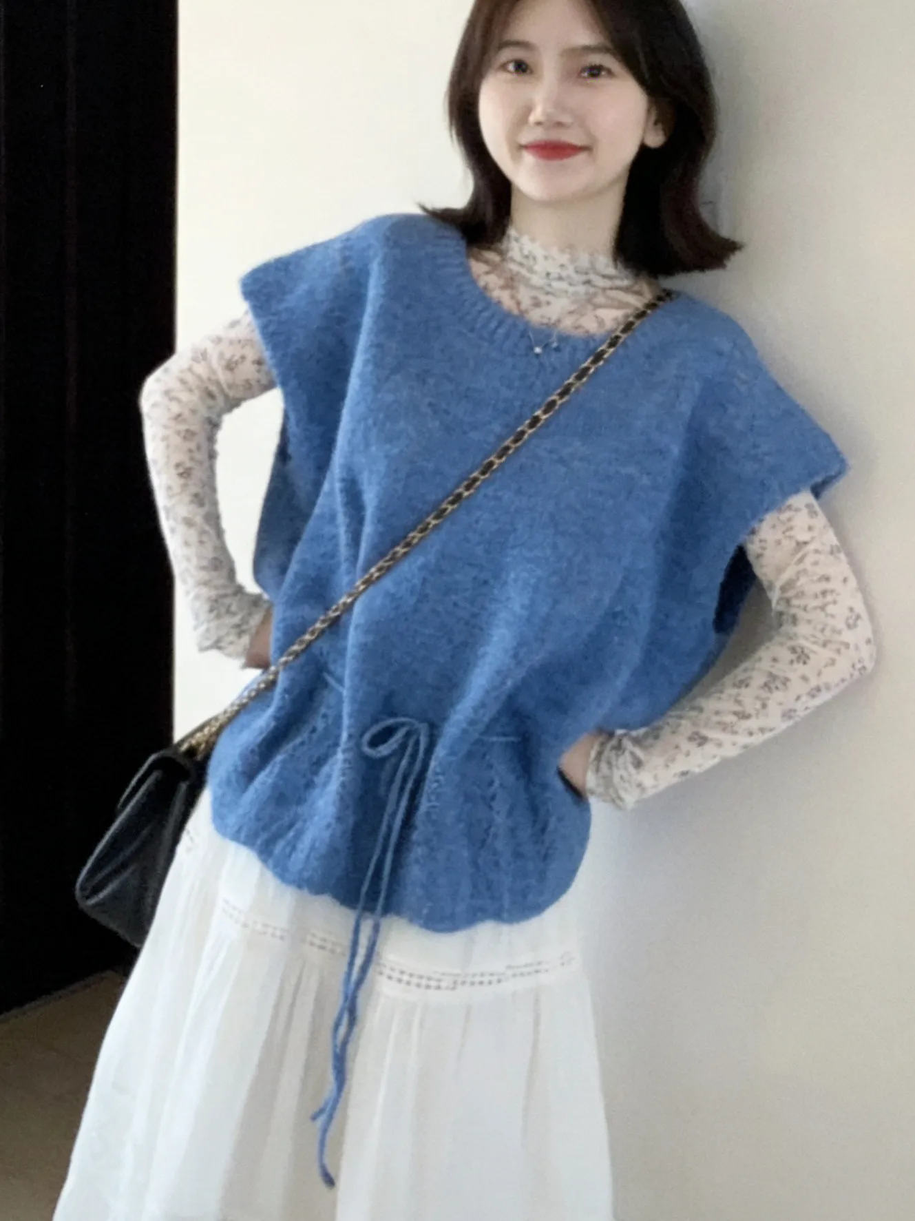 Blue Knitted Sweater Women's Ultra White Small Fly Sleeve Vest Spring Autumn Lazy Style Shoulder Pad Layering Knitted Shirt
Blue Knitted Sweater Women's Ultra White Small Fly Sleeve Vest Spring Autumn Lazy Style Shoulder Pad Layering Knitted Shirt