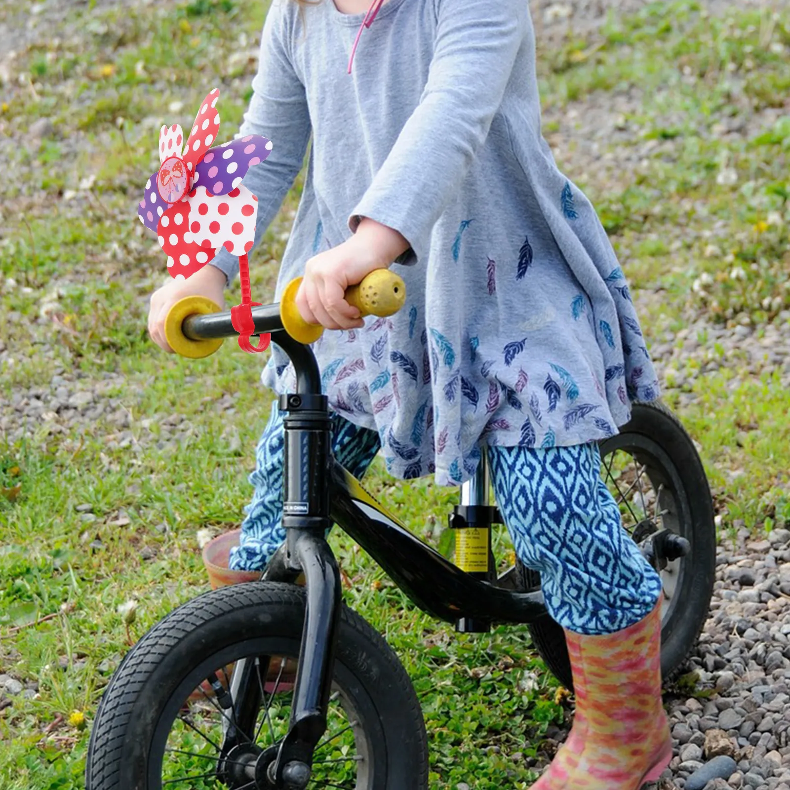 1Set Kids Bike Handlebar Pinwheel Decor Rotating Windmill Ornament for Children Bicycle Scooter Creative Colorful Bike
1Set Kids Bike Handlebar Pinwheel Decor Rotating Windmill Ornament for Children Bicycle Scooter Creative Colorful Bike