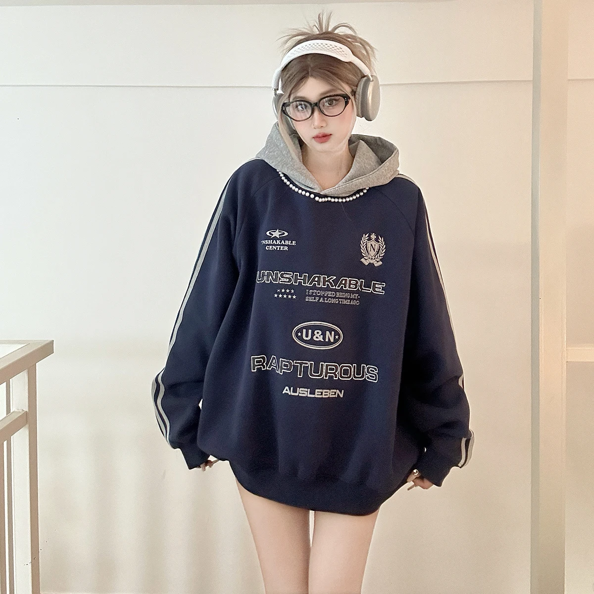 Женская толстовка с капюшоном, весенне-осенняя, свободного кроя, в американском стиле, с длинными рукавами, из смесового хлопка и полиэстера, с принтом
Женская толстовка с капюшоном, весенне-осенняя, свободного кроя, в американском стиле, с длинными рукавами, из смесового хлопка и полиэстера, с принтом