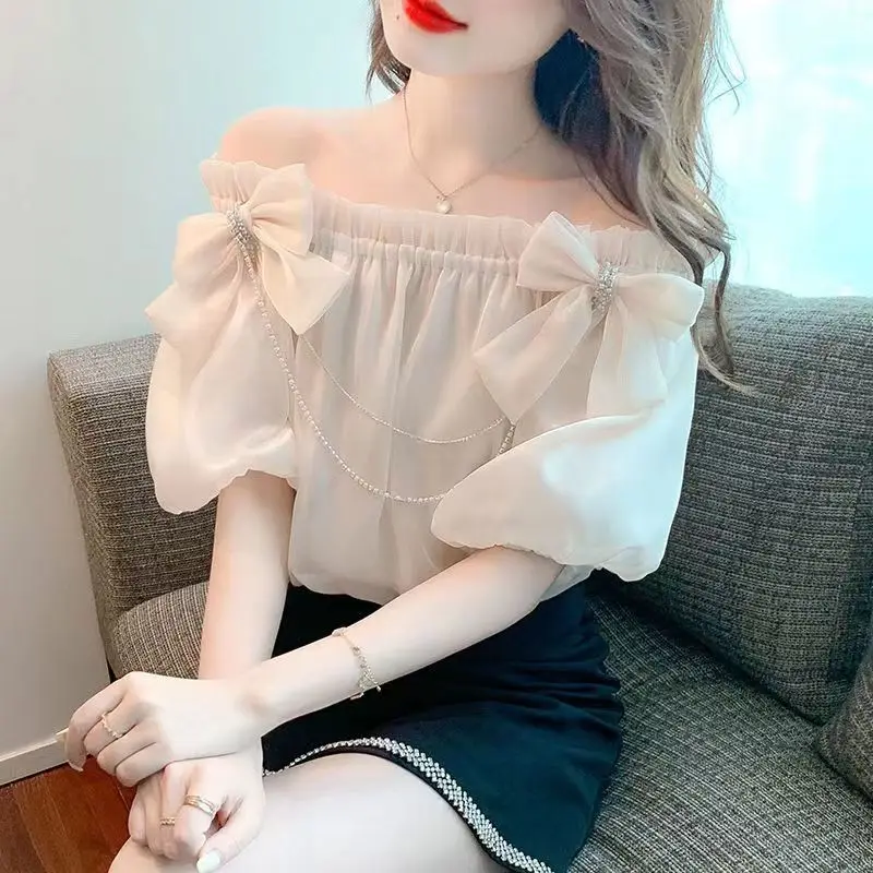Эфирный нежный топ 2026: французский дизайнерский женский топ с открытыми плечами, коротким рукавом, из блестящего шифона и тюля
Эфирный нежный топ 2026: французский дизайнерский женский топ с открытыми плечами, коротким рукавом, из блестящего шифона и тюля