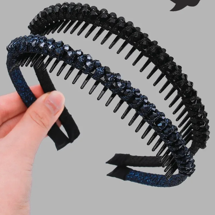 Broken hair finishing headband hair accessories 2025 new headband girl wash face pressure hair headgear hairpin with teeth non-slip clip
Broken hair finishing headband hair accessories 2025 new headband girl wash face pressure hair headgear hairpin with teeth non-slip clip