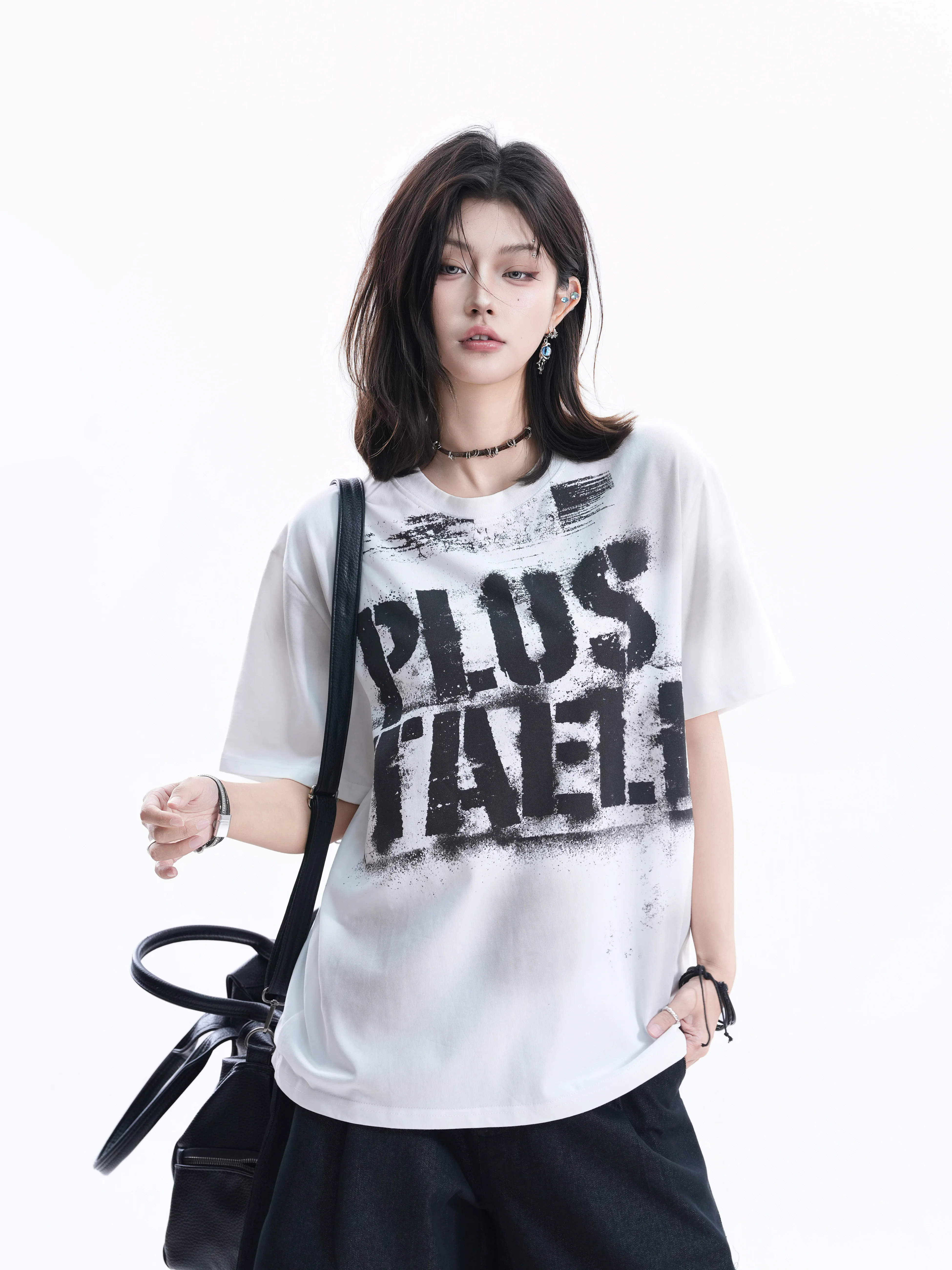 American Style Oversize Cotton T-Shirt Women's Summer Versatile Painted Letter Short Sleeve Worn Look round Neck Casual Top
American Style Oversize Cotton T-Shirt Women's Summer Versatile Painted Letter Short Sleeve Worn Look round Neck Casual Top
