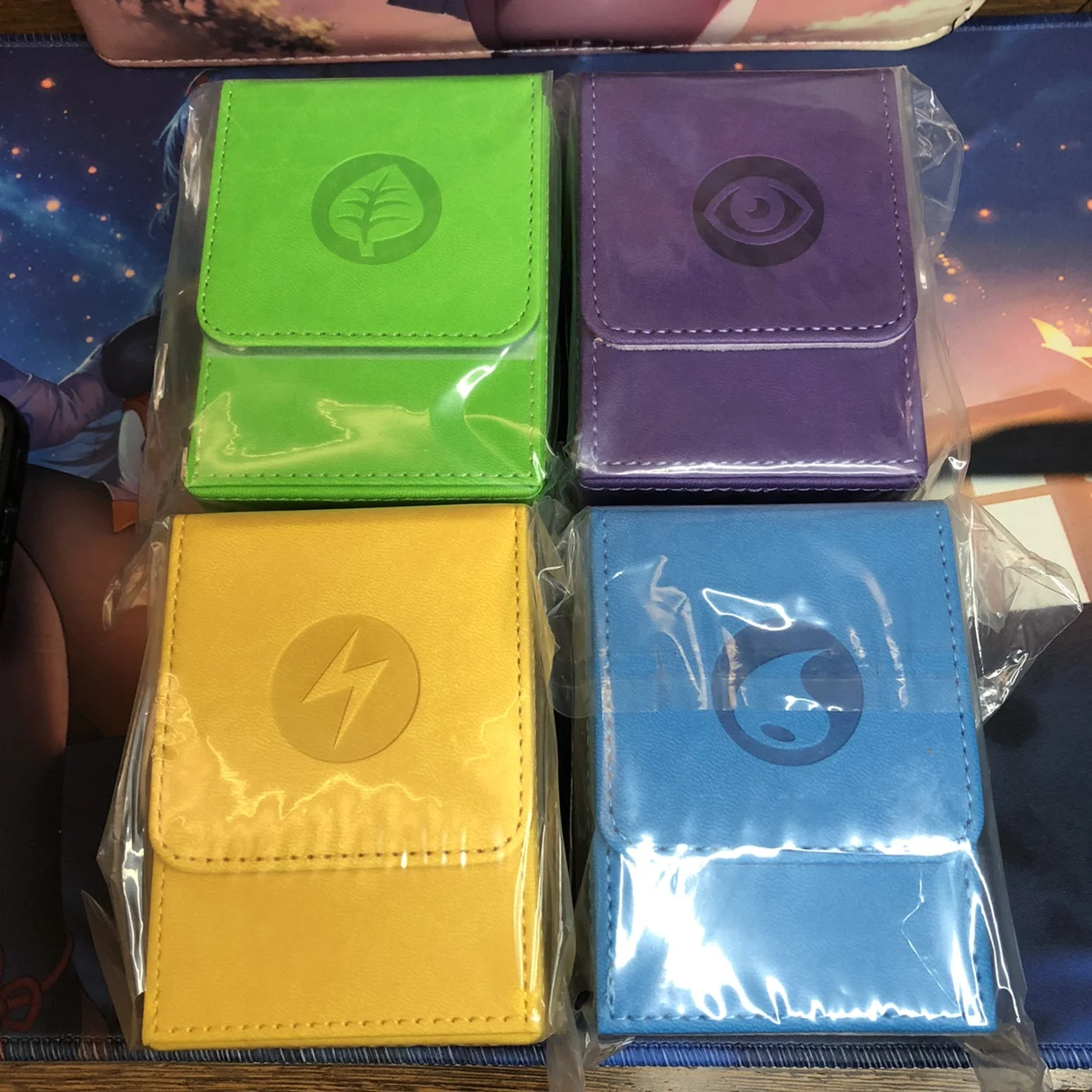 Genuine WS DTCG PTCG Trading Cards Deck Box Board Card Protector Case Pu Leather Storage Box
Genuine WS DTCG PTCG Trading Cards Deck Box Board Card Protector Case Pu Leather Storage Box