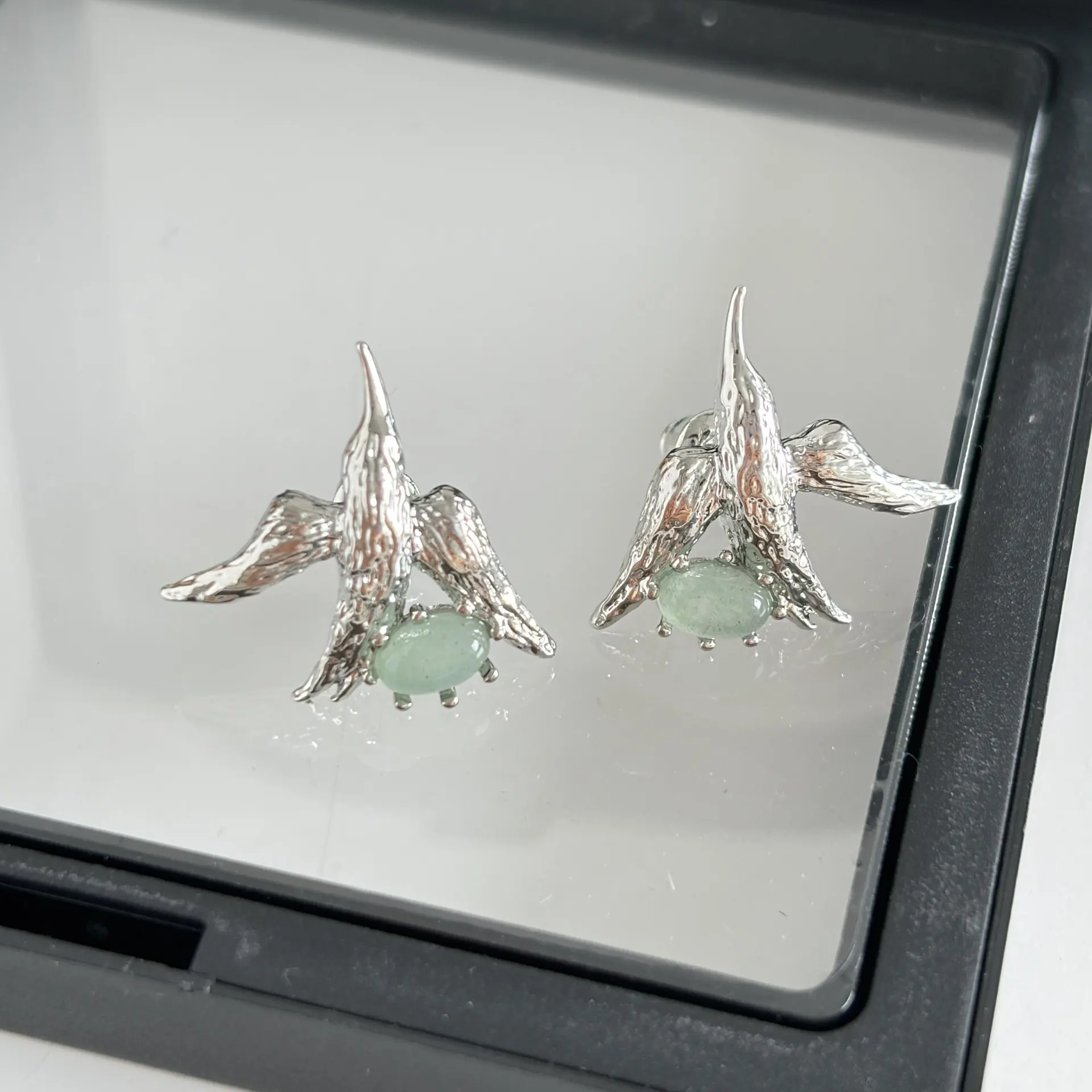 Natural gemstone for daily commute flying bird vintage earrings
Natural gemstone for daily commute flying bird vintage earrings