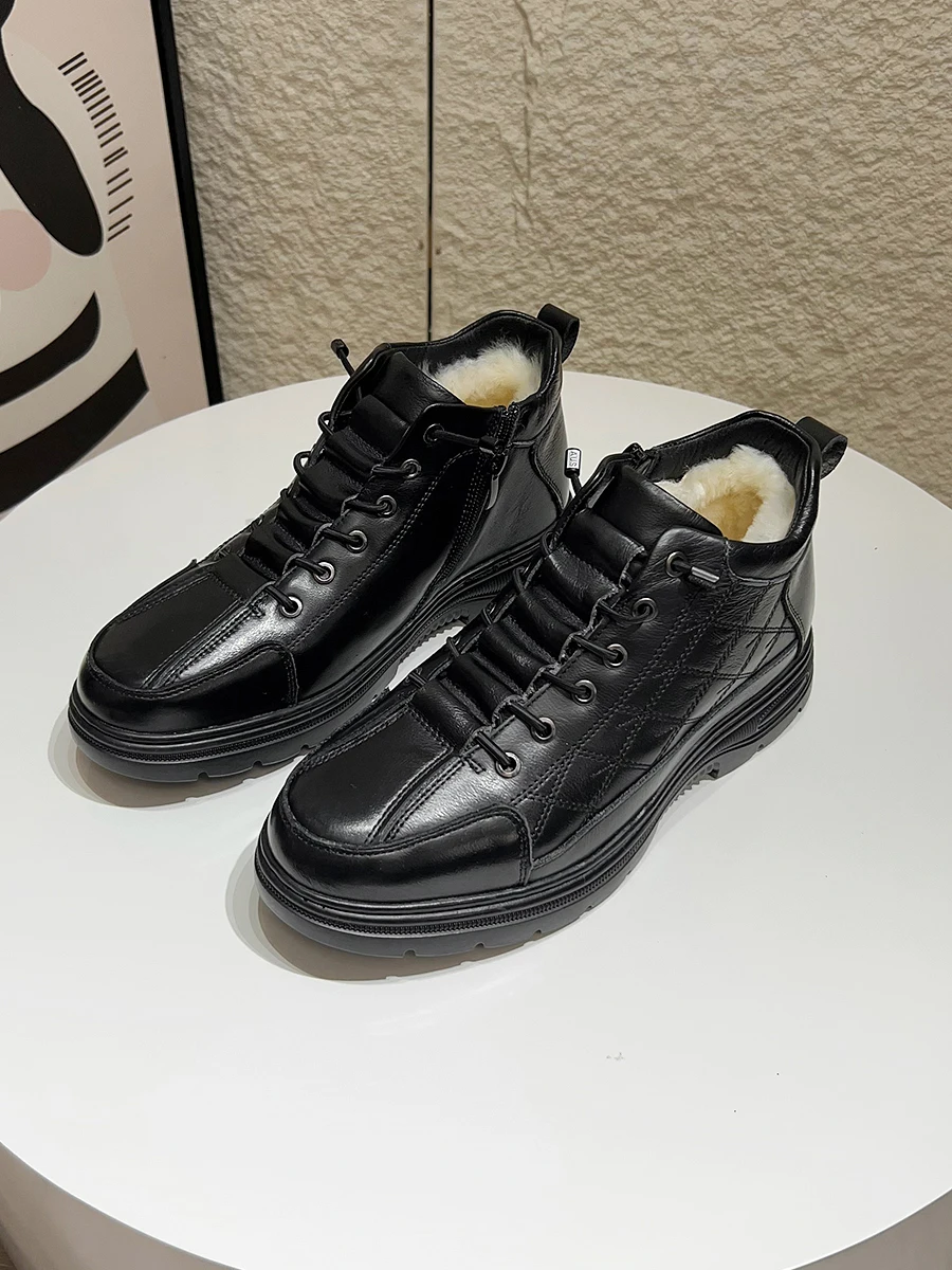 Men's Winter Casual Leather Shoes Warm Fleece Lined Comfortable for Commuting Versatile Cotton Shoes round Toe Low Heel
Men's Winter Casual Leather Shoes Warm Fleece Lined Comfortable for Commuting Versatile Cotton Shoes round Toe Low Heel