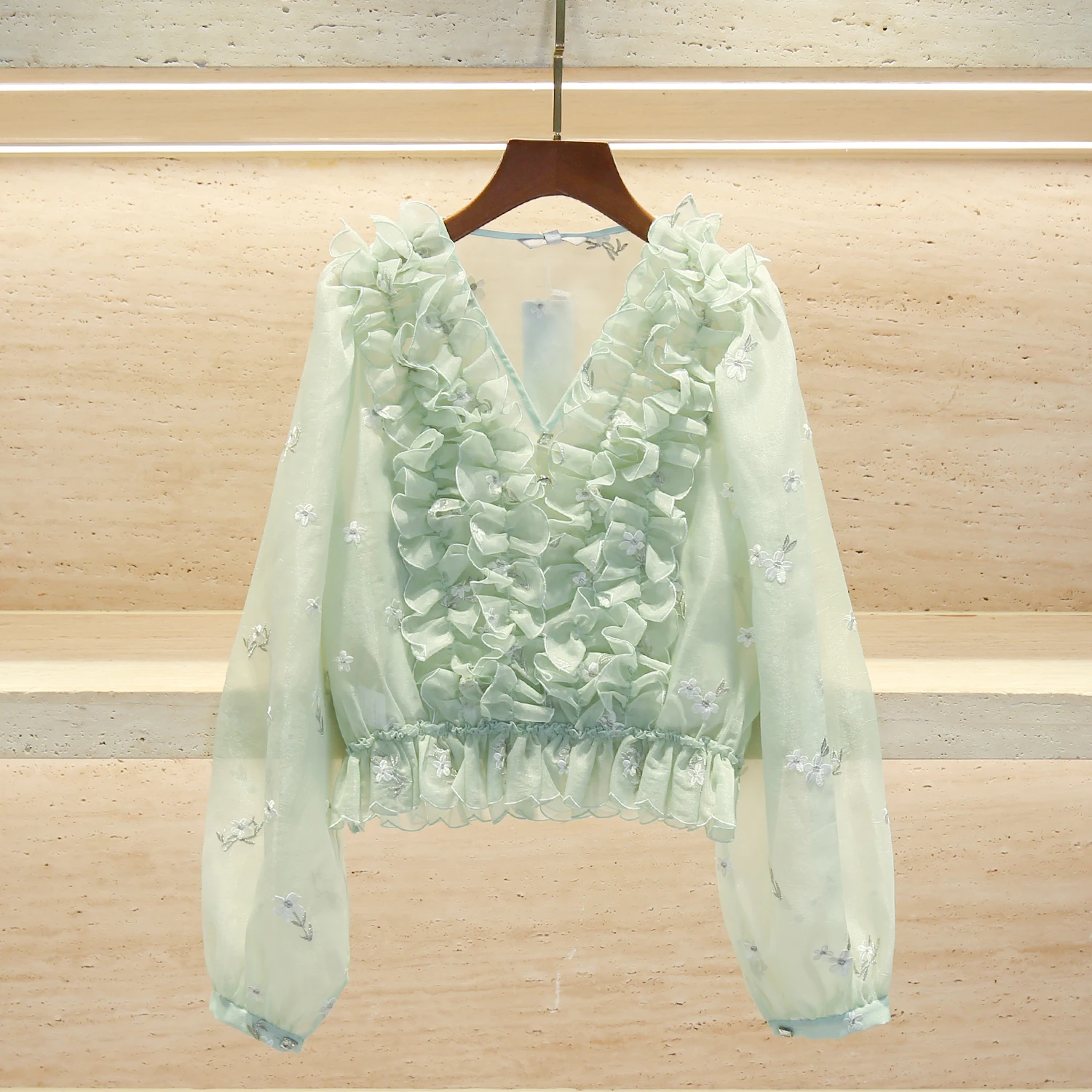 Ele French Sle Embroidered ort Sve V-Ne Floral Print Chiffon Top Women's Premium Faion Spring Summer Top
Ele French Sle Embroidered ort Sve V-Ne Floral Print Chiffon Top Women's Premium Faion Spring Summer Top