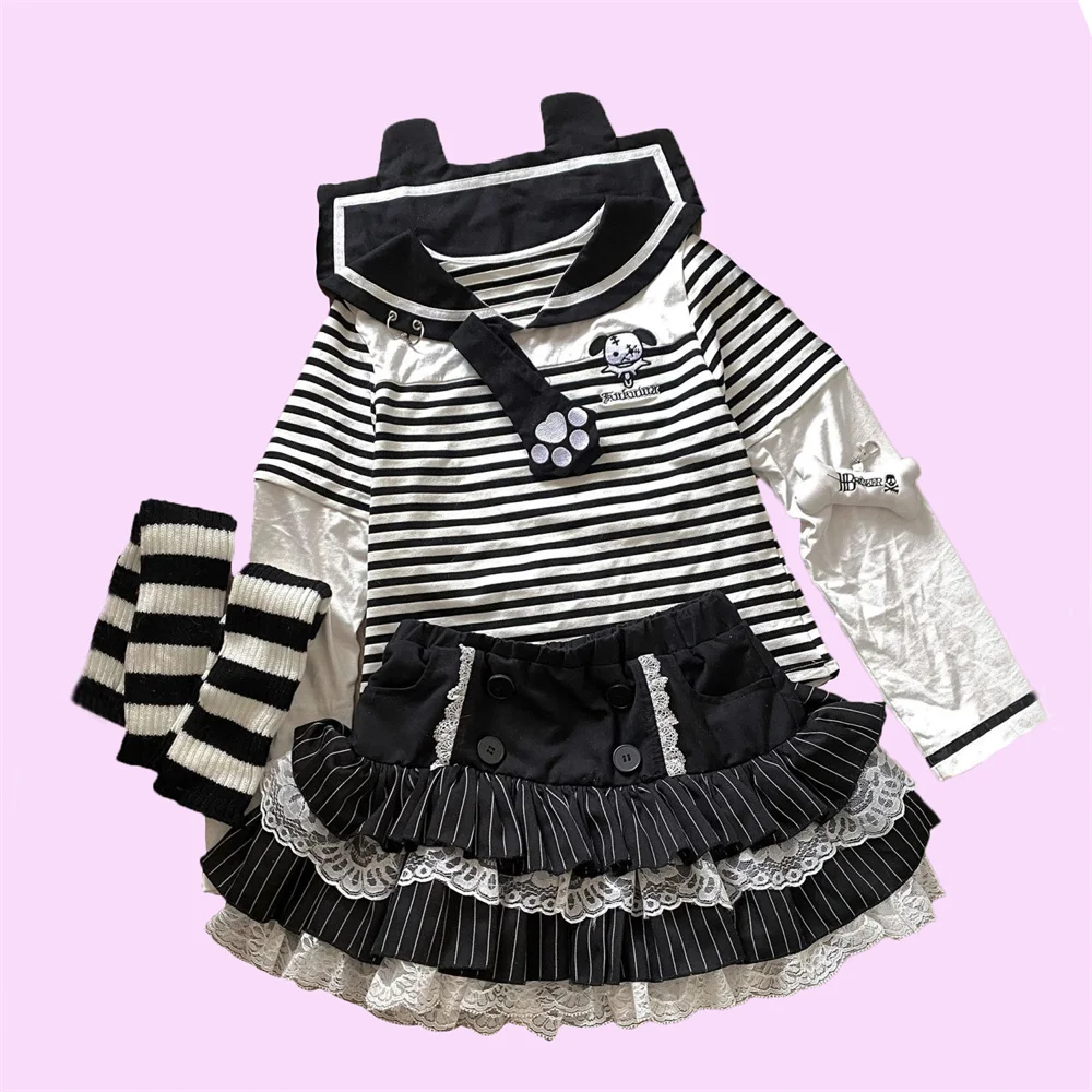 Black White Subculture Kawaii Loose Casual 2pcs Skirt Sets Japanese Cat Claw Sweet Soft Girl Tshirt Ruffle Cake Skirt Outfits
Black White Subculture Kawaii Loose Casual 2pcs Skirt Sets Japanese Cat Claw Sweet Soft Girl Tshirt Ruffle Cake Skirt Outfits