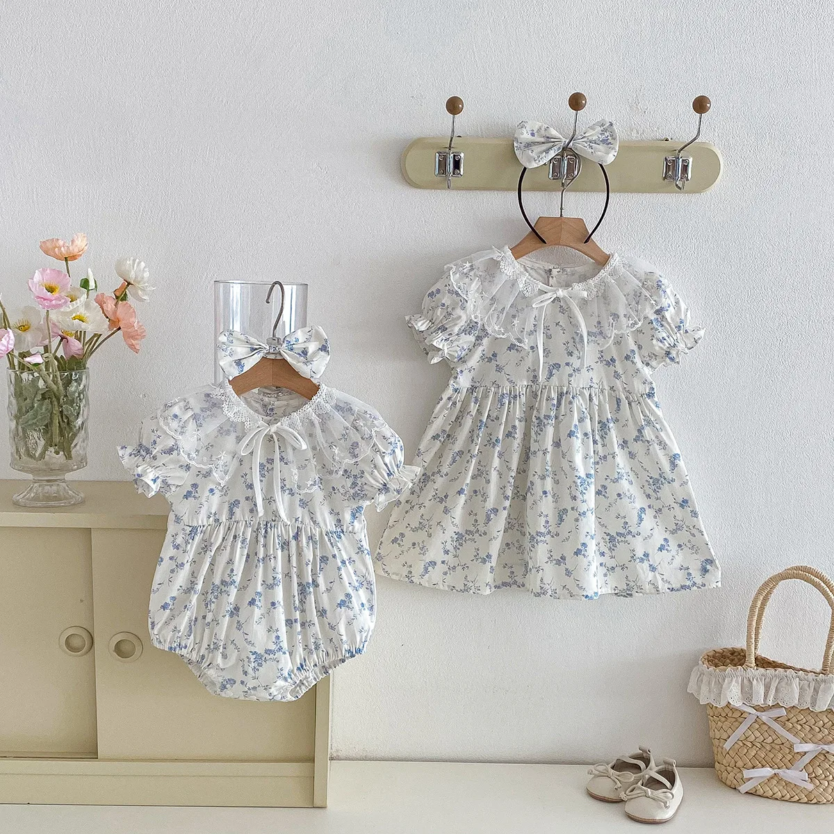 Baby Sibling Matching Outfits Lace Collar Romper Princess Dress Korean Chic Sister Wear Daily Photo Casual Soft Holiday Apparel
Baby Sibling Matching Outfits Lace Collar Romper Princess Dress Korean Chic Sister Wear Daily Photo Casual Soft Holiday Apparel