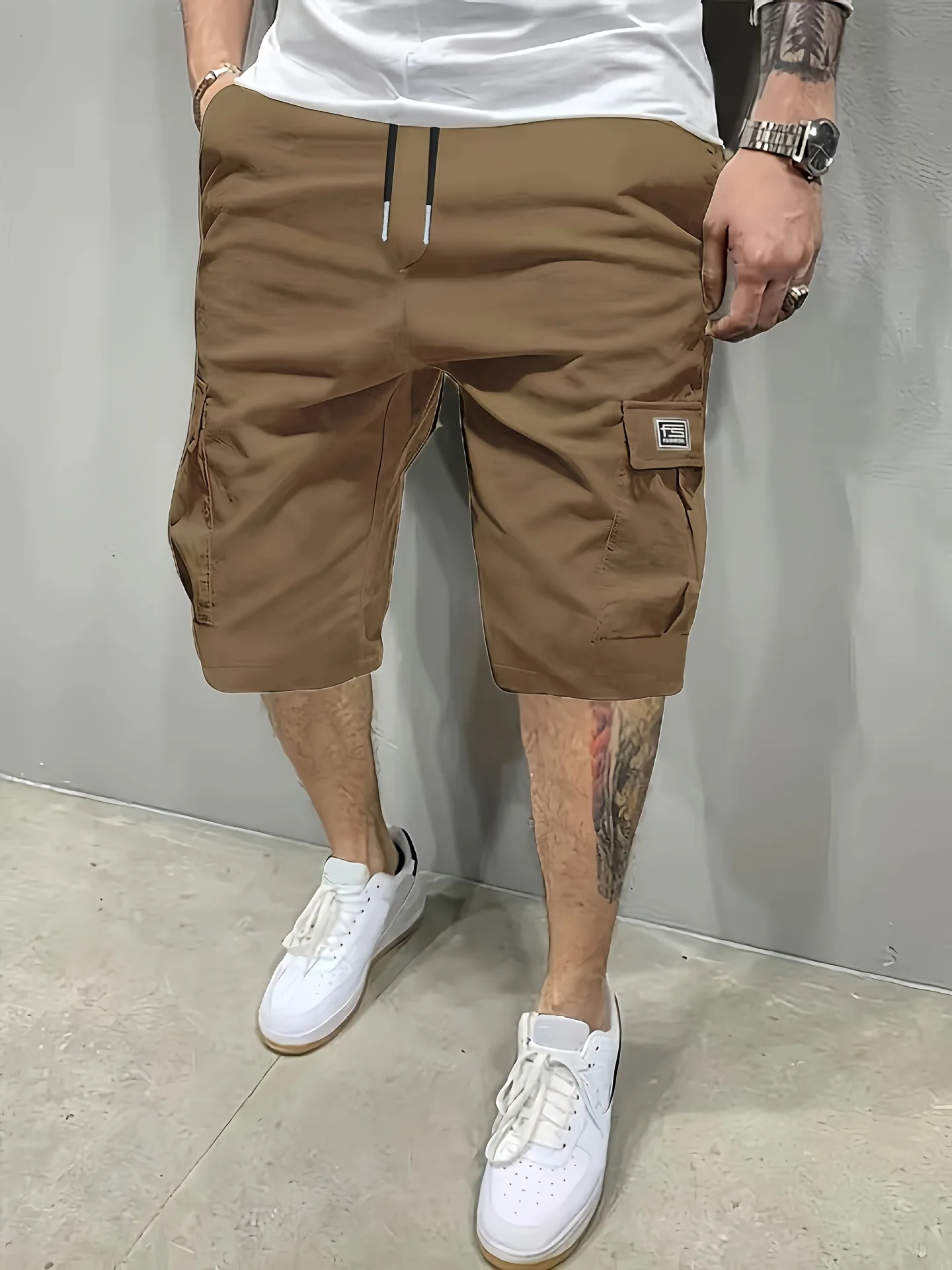 Men's Fashion Summer Multi Pocket Drawstring Elastic Waist Work Shorts
Men's Fashion Summer Multi Pocket Drawstring Elastic Waist Work Shorts