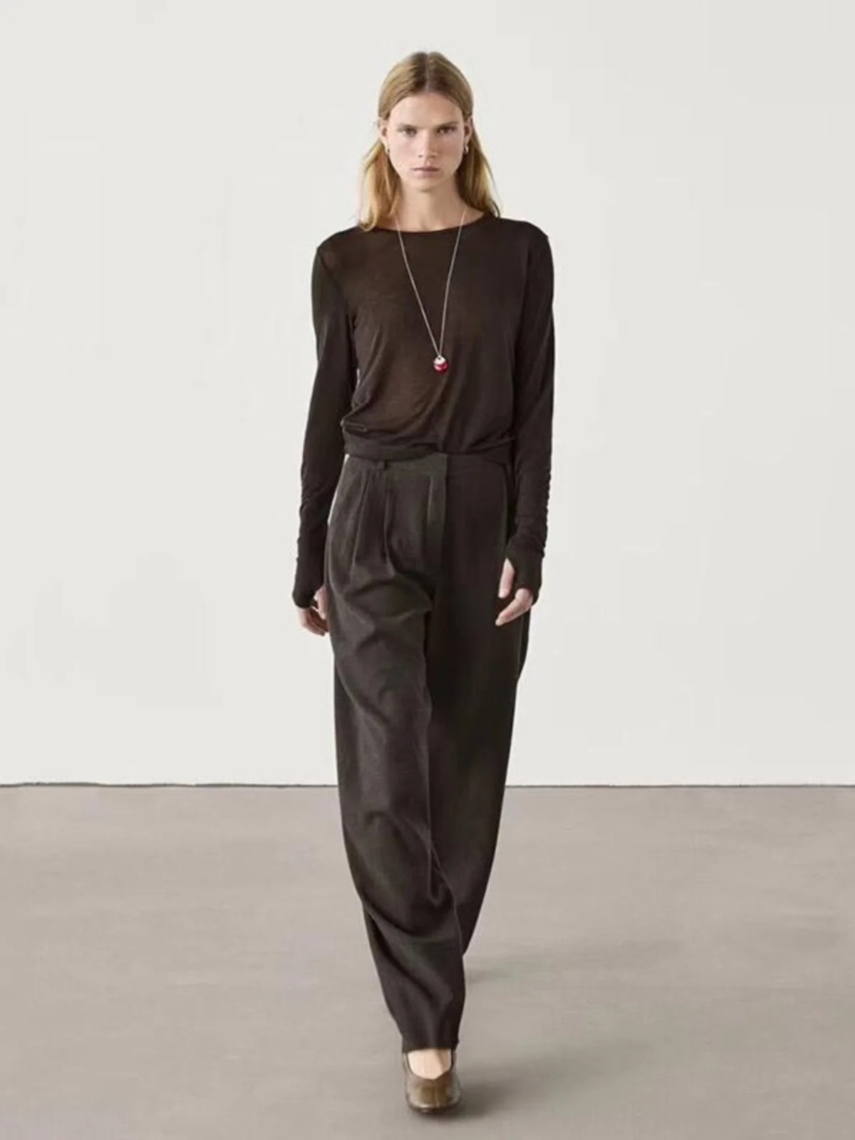 Женские брюки MD: Новинка осенне-зимнего сезона, ретро-стиль, универсальные, коричневые, для офиса и повседневной носки, с двойными складками, прямые штанины...
Женские брюки MD: Новинка осенне-зимнего сезона, ретро-стиль, универсальные, коричневые, для офиса и повседневной носки, с двойными складками, прямые штанины...