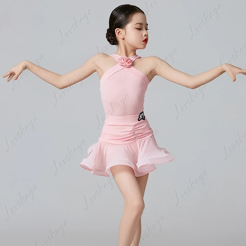 Новый детский наряд для латинских танцев — тренировочное платье для девочек с юбкой на бретелях, танцевальное платье с широкой юбкой, элитный стиль
Новый детский наряд для латинских танцев — тренировочное платье для девочек с юбкой на бретелях, танцевальное платье с широкой юбкой, элитный стиль