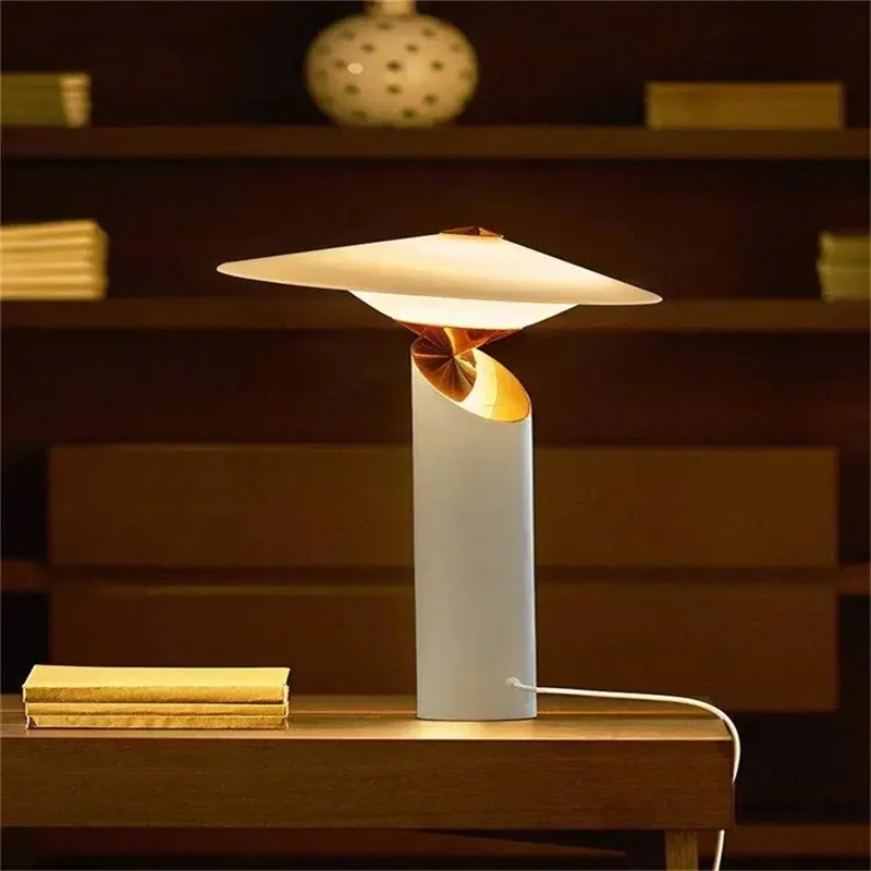 TEMAR A Italian Style Table Floor Lamp Vintage Simple Design LED Bedside Desk Light Decor for Home Living Room Hotel
TEMAR A Italian Style Table Floor Lamp Vintage Simple Design LED Bedside Desk Light Decor for Home Living Room Hotel