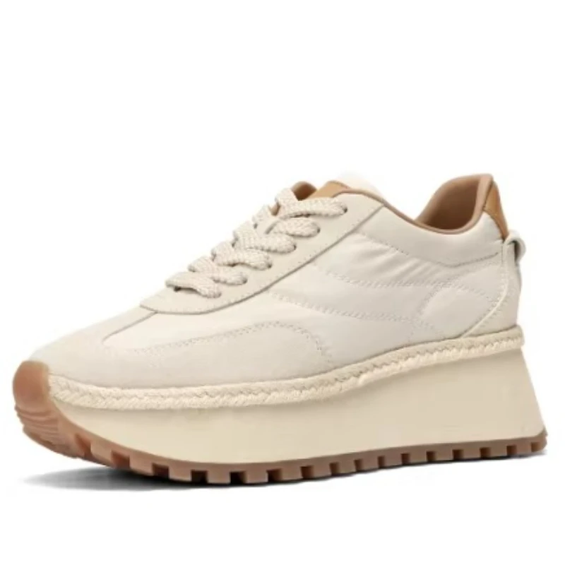 Street Fashion Casual Sports Shoes for Women's Genuine Leather Invisible Height Increasing Shoes Comfortable Chunky Sneakers New
Street Fashion Casual Sports Shoes for Women's Genuine Leather Invisible Height Increasing Shoes Comfortable Chunky Sneakers New