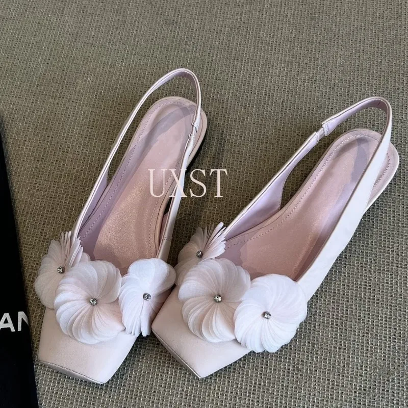 Genuine Leather Sandals with Women's Shallow Mouth Floral Fairy Style Square Toe Temperament and Shallow Mouth Single Shoes
Genuine Leather Sandals with Women's Shallow Mouth Floral Fairy Style Square Toe Temperament and Shallow Mouth Single Shoes