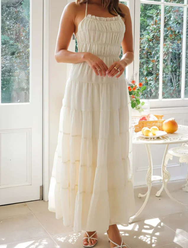 Fashion 2025 Summer New Casual and Sexy Elegant Backless Neck Tied Dress Womens Clothing Outfits
Fashion 2025 Summer New Casual and Sexy Elegant Backless Neck Tied Dress Womens Clothing Outfits