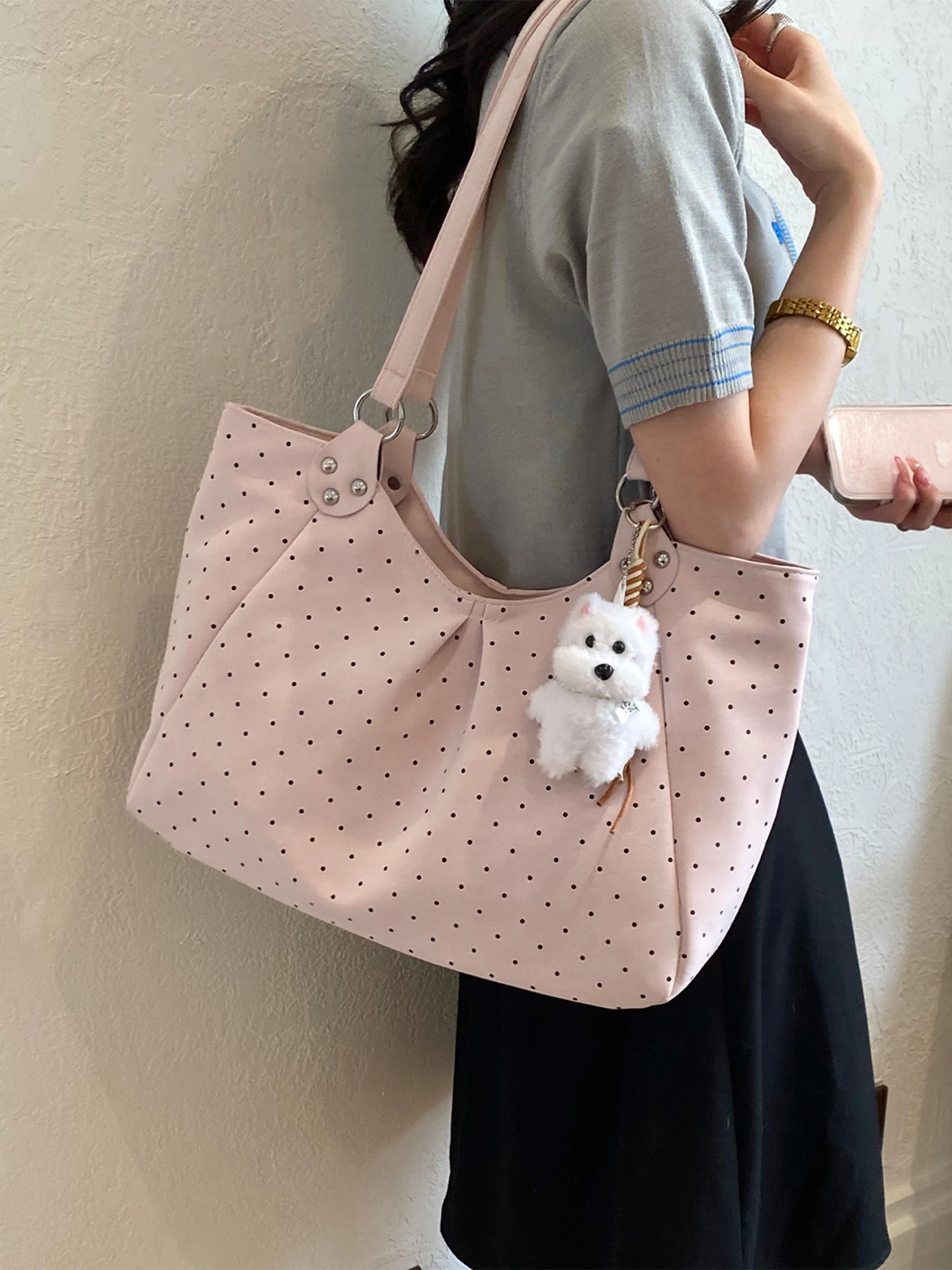 Fashionable Polka Dot Tote Bag Women's Large Capacity Single Shoulder Commuter Bag Casual Simple Style Handbag for Daily Use
Fashionable Polka Dot Tote Bag Women's Large Capacity Single Shoulder Commuter Bag Casual Simple Style Handbag for Daily Use