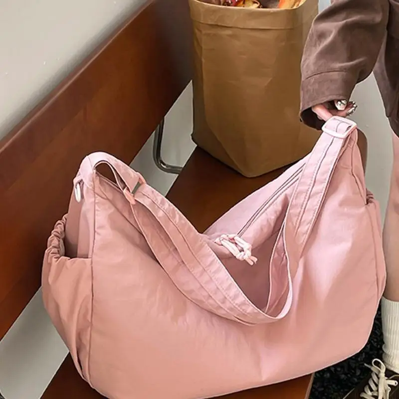 X90D Modern Crossbody Bag Ample Storage Space Breathable Fabric Comfortable Carry
X90D Modern Crossbody Bag Ample Storage Space Breathable Fabric Comfortable Carry