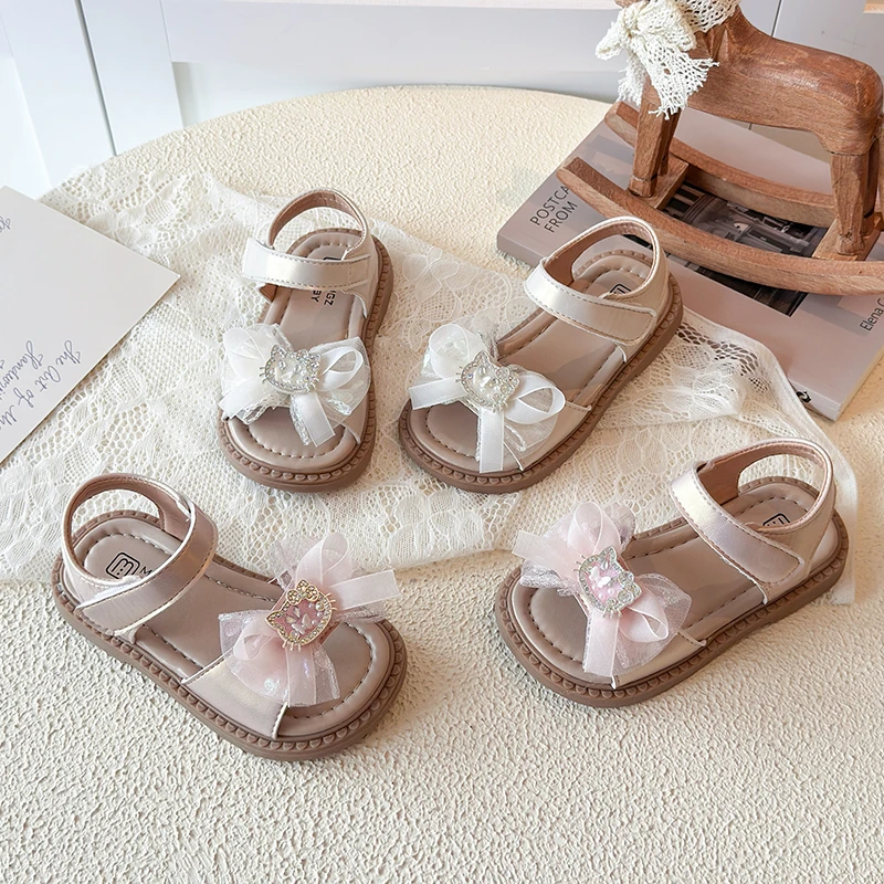 Summer Toddler Girls Rhinestone Bow Sandals Soft Non-Slip Sole Breathable Lightweight for Party Beach Daily Wear
Summer Toddler Girls Rhinestone Bow Sandals Soft Non-Slip Sole Breathable Lightweight for Party Beach Daily Wear