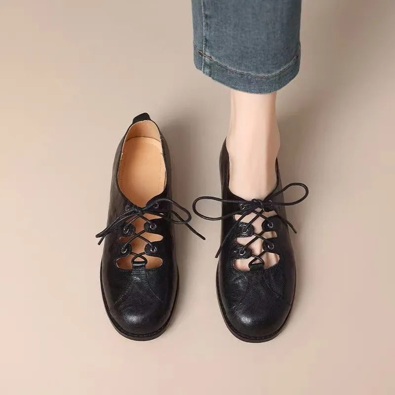 Retro Shallow Flat-soled Leather Shoes for Women Thick-heeled Mary Jane Shoes 2026 New Lace-up Round Head Fashion Women's Shoes
Retro Shallow Flat-soled Leather Shoes for Women Thick-heeled Mary Jane Shoes 2026 New Lace-up Round Head Fashion Women's Shoes