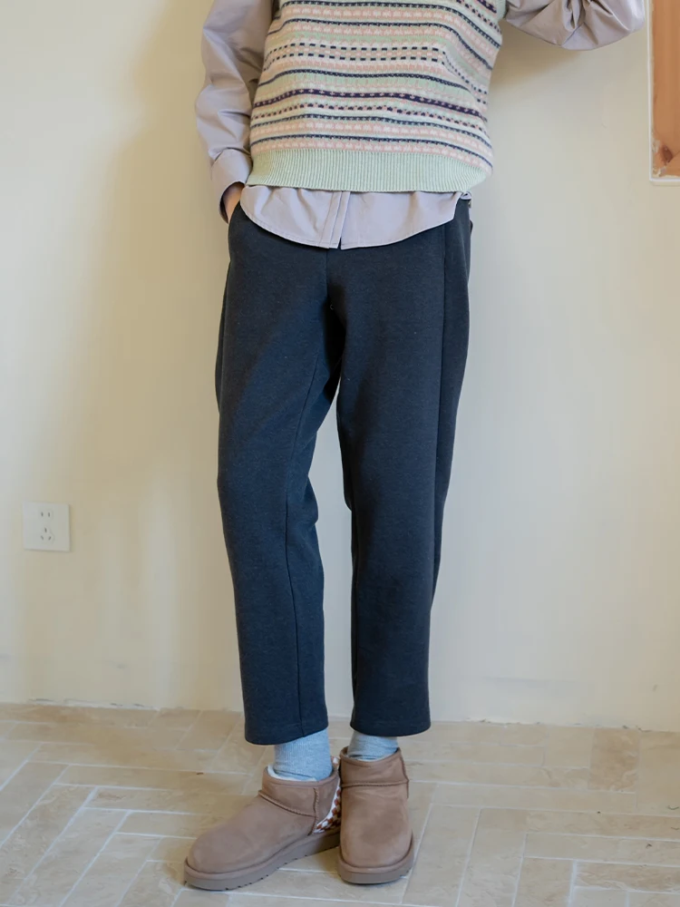 Marchnoon Classic Versatile Anti-Wrinkle Double Layer Thickened Slant Knitted Sweatpants Slimming God Pants Thick Casual Pants
Marchnoon Classic Versatile Anti-Wrinkle Double Layer Thickened Slant Knitted Sweatpants Slimming God Pants Thick Casual Pants
