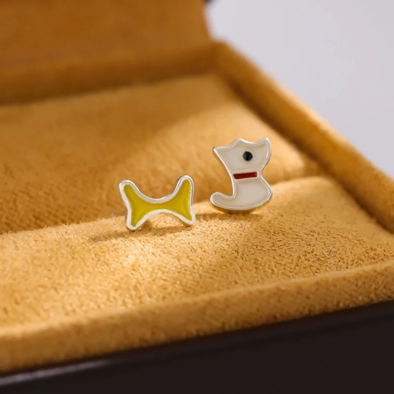 Uini Tail hot selling new 925 sterling silver cute puppy with asymmetrical bone earrings sweet and exquisite accessories ED091
Uini Tail hot selling new 925 sterling silver cute puppy with asymmetrical bone earrings sweet and exquisite accessories ED091