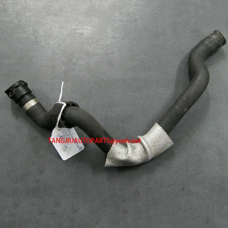 3W 0121063 Шланг радиатора охлаждающей жидкости подходит для Bentley Continental 2003-2011 гг.
3W 0121063 Шланг радиатора охлаждающей жидкости подходит для Bentley Continental 2003-2011 гг.