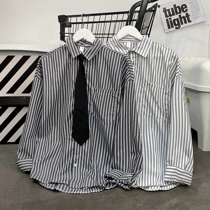 2023 Autumn Cotton Long Sleeve Shirts Men Fashion Retro Striped Male Blouses Korean Loose Oversized Casual Top Shirts C184
2023 Autumn Cotton Long Sleeve Shirts Men Fashion Retro Striped Male Blouses Korean Loose Oversized Casual Top Shirts C184