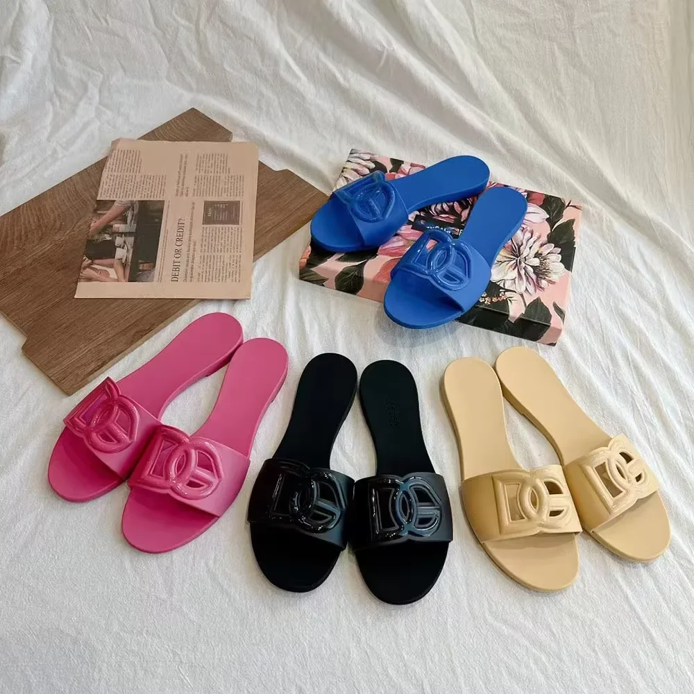 Women's Slippers New Summer Thick Sandals One-word Toe Flat Beach Jelly Women's Shoes Large Size
Women's Slippers New Summer Thick Sandals One-word Toe Flat Beach Jelly Women's Shoes Large Size