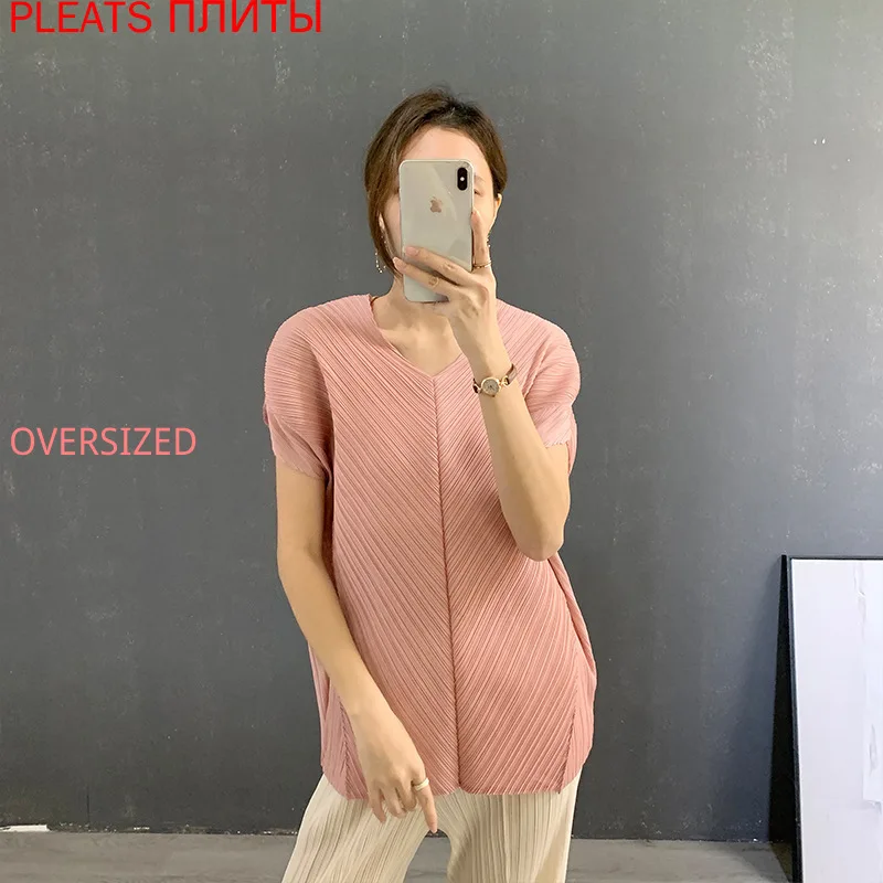 Miyake Pleated Top for Women New Style V-neck Short-Sleeved Loose, Large Size, Bottoming Shirt, Thin T-shirt, Spring and Summer
Miyake Pleated Top for Women New Style V-neck Short-Sleeved Loose, Large Size, Bottoming Shirt, Thin T-shirt, Spring and Summer