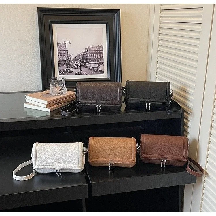 2026 New Niche Foreign Style Elegant Light Luxury Fashion Versatile Simple Texture Casual Shoulder Oblique Span Bag
2026 New Niche Foreign Style Elegant Light Luxury Fashion Versatile Simple Texture Casual Shoulder Oblique Span Bag