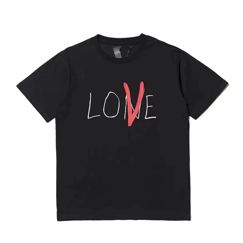 New VLONE LIFE Limited 19ss Letter Print Graffiti LOVE Print Men's and Women's Fashion Brand Short Sleeve Loose T-Shirt
New VLONE LIFE Limited 19ss Letter Print Graffiti LOVE Print Men's and Women's Fashion Brand Short Sleeve Loose T-Shirt