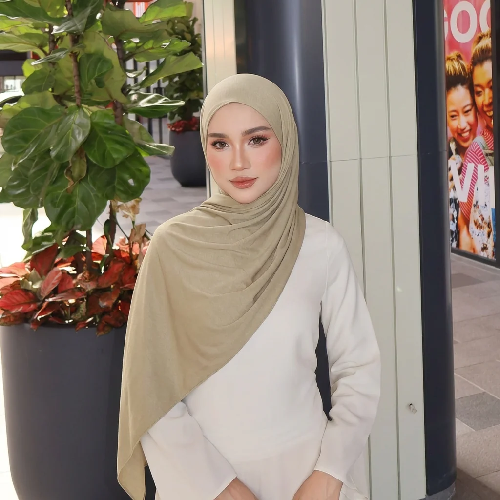 Premium Muslim Modal Cotton Jersey Hijab Scarf Long Shawl Women Plain Soft Turban Tie Head Wraps Africa Female Headband 170*60cm
Premium Muslim Modal Cotton Jersey Hijab Scarf Long Shawl Women Plain Soft Turban Tie Head Wraps Africa Female Headband 170*60cm