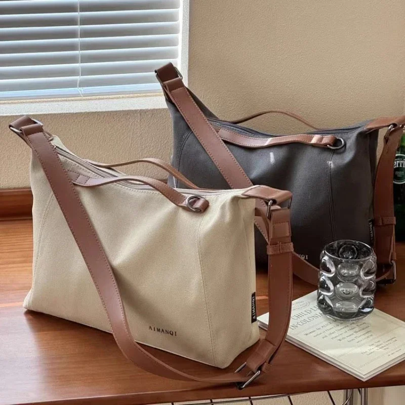 Простая холщовая сумка для путешествий для женщин, маленькая и свежая универсальная сумка на плечо, повседневная студенческая сумка через плечо для поездок на работу
Простая холщовая сумка для путешествий для женщин, маленькая и свежая универсальная сумка на плечо, повседневная студенческая сумка через плечо для поездок на работу