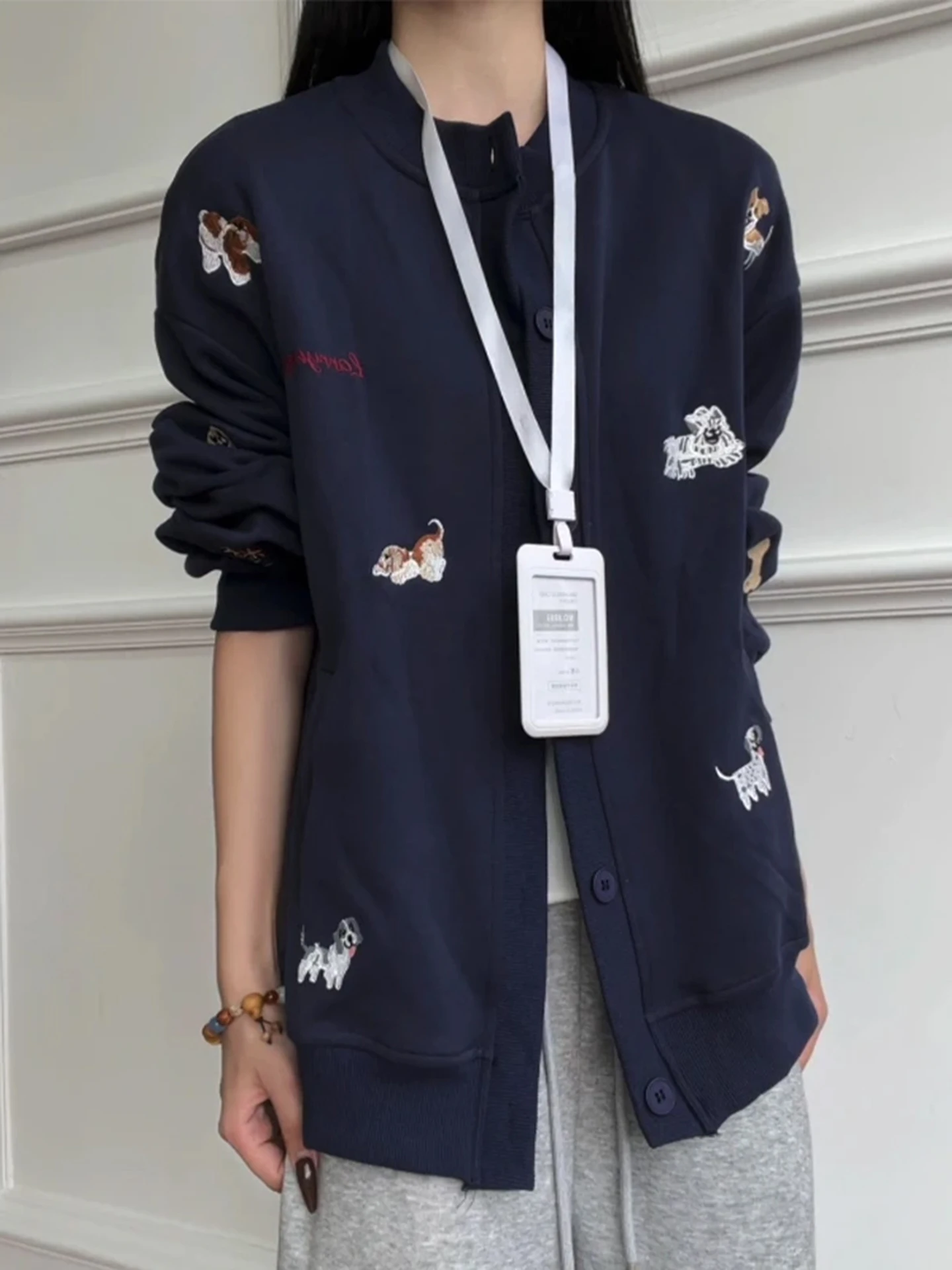 Мужской осенний повседневный удобный кардиган-толстовка свободного кроя с вышивкой собаки, с длинными рукавами, синий
Мужской осенний повседневный удобный кардиган-толстовка свободного кроя с вышивкой собаки, с длинными рукавами, синий