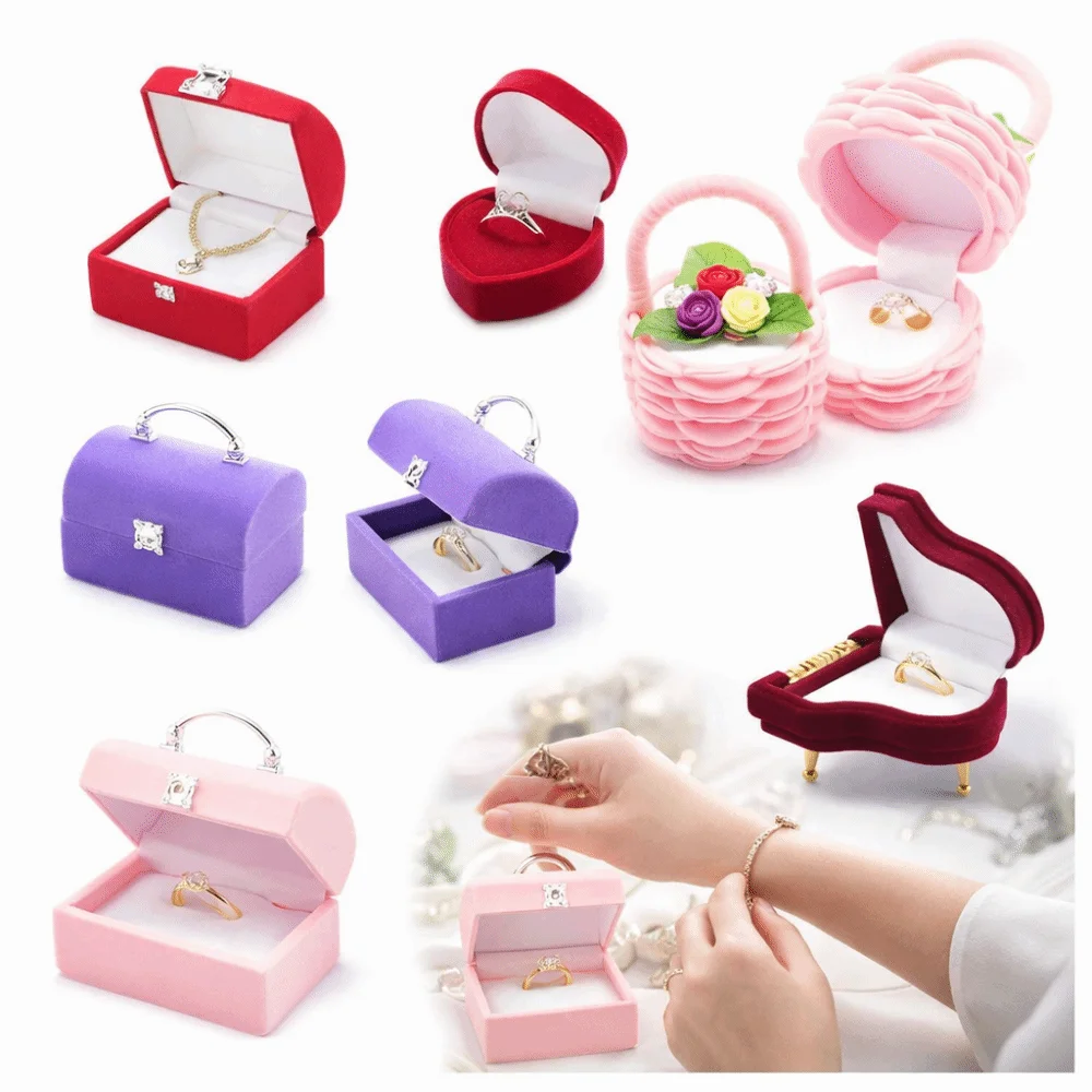 Шкатулка для украшений из бархата с изысканным дизайном, элегантная коробка для колец, подарочная коробка-держатель для свадебного использования
Шкатулка для украшений из бархата с изысканным дизайном, элегантная коробка для колец, подарочная коробка-держатель для свадебного использования