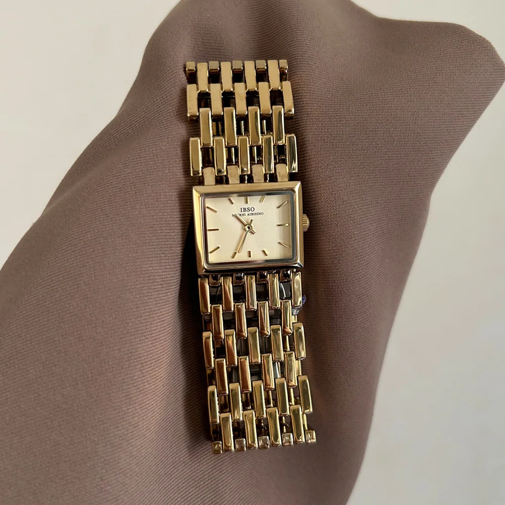Women Quartz Watch Vintage Square Rectangle Gold Black Orologio Reloj Mujer Girls Clock Ladies Luxury Stainless Steel Wristwatch
Women Quartz Watch Vintage Square Rectangle Gold Black Orologio Reloj Mujer Girls Clock Ladies Luxury Stainless Steel Wristwatch