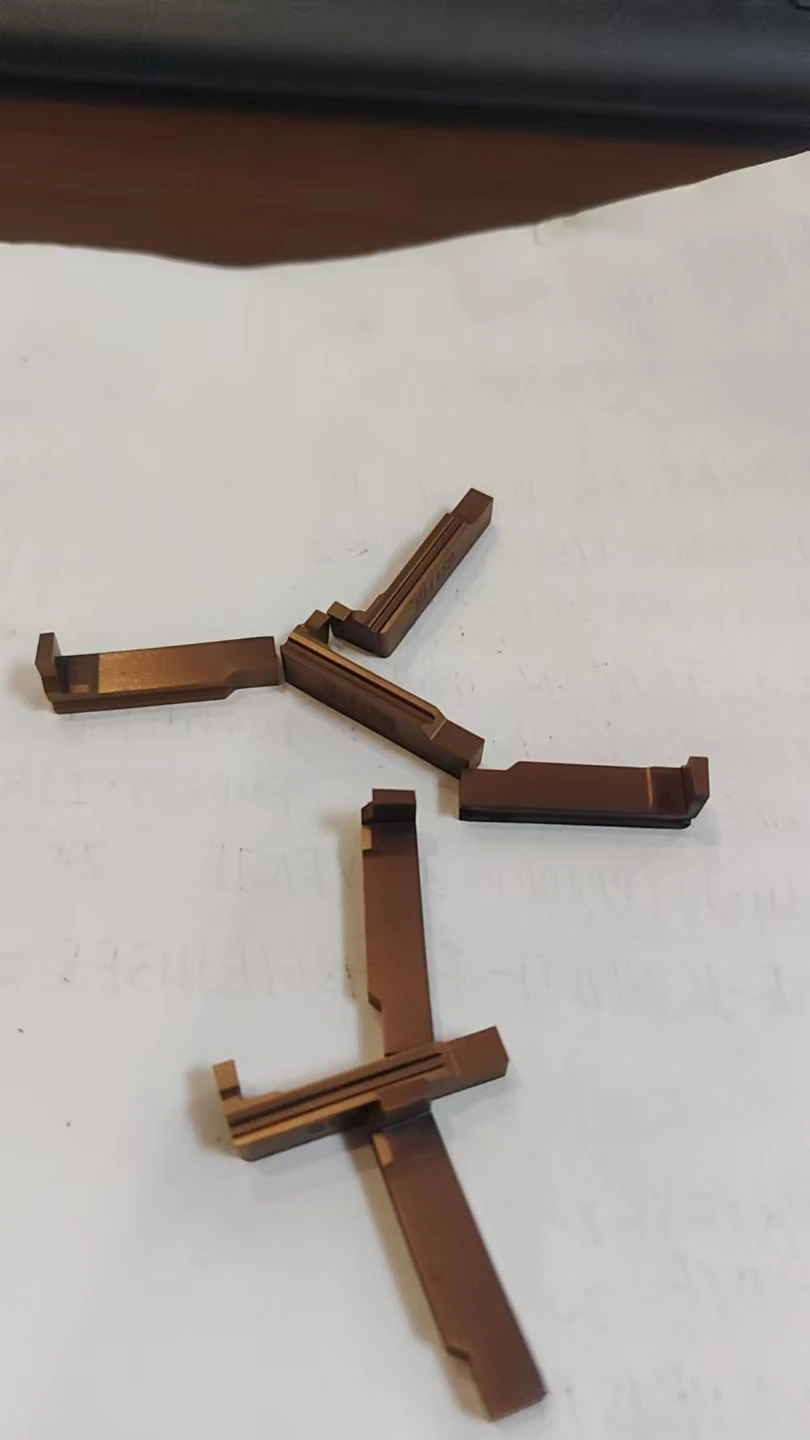 CNC BLADE LG123L1-0400-0020-RS 1115
CNC BLADE LG123L1-0400-0020-RS 1115