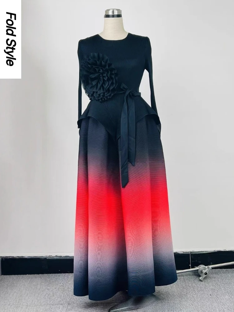 2025 New Gradual Change Color Miyake Pleats Loose Temperament Elegant Dress Elegant Round Neck Big Flower Big Skirt
2025 New Gradual Change Color Miyake Pleats Loose Temperament Elegant Dress Elegant Round Neck Big Flower Big Skirt