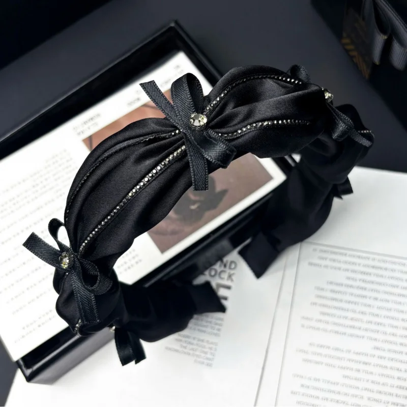 Headband Face Wrap Small Fragrance Style Pleated Bow Hair Accessory for Women2025New High-Crown High-End Black Headband
Headband Face Wrap Small Fragrance Style Pleated Bow Hair Accessory for Women2025New High-Crown High-End Black Headband