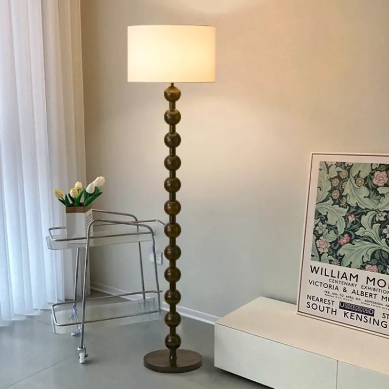 French retro medieval wabi-sabi floor lamp living room next to sofa bedroom study advanced atmosphere solid wood lamps 
French retro medieval wabi-sabi floor lamp living room next to sofa bedroom study advanced atmosphere solid wood lamps